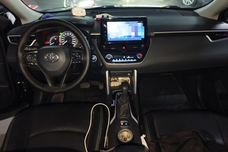 Used Toyota Corolla Cross 2022 2.0L Elite Edition Center Console