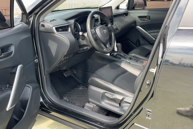 Used Toyota Corolla Cross 2022 2.0L Pioneer Edition Driver Seat