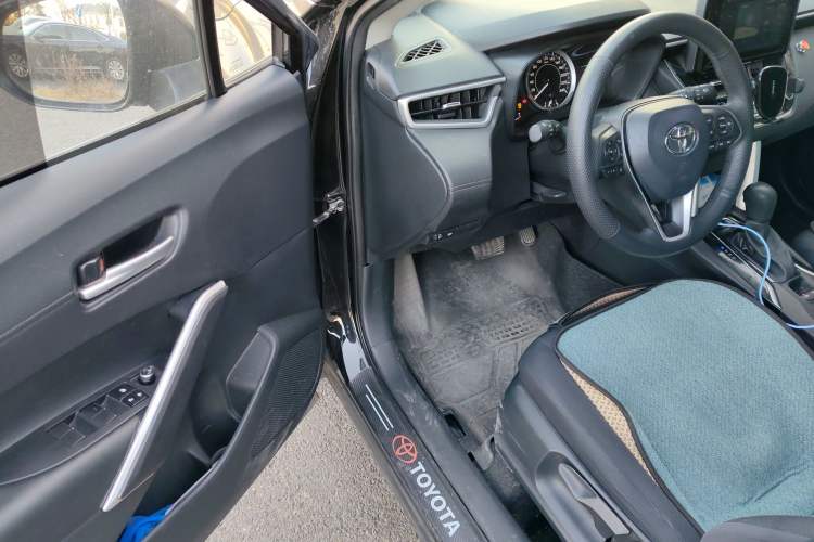 Used Toyota Corolla Cross 2022 2.0L Luxury Edition Driver Seat
