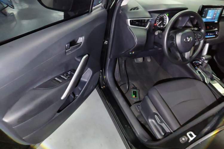 Used Toyota Corolla Cross 2022 2.0L Elite Edition Driver Seat