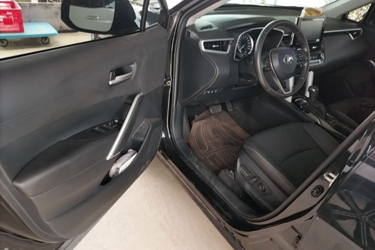 Used Toyota Corolla Cross 2022 2.0L Deluxe Edition Driver Seat