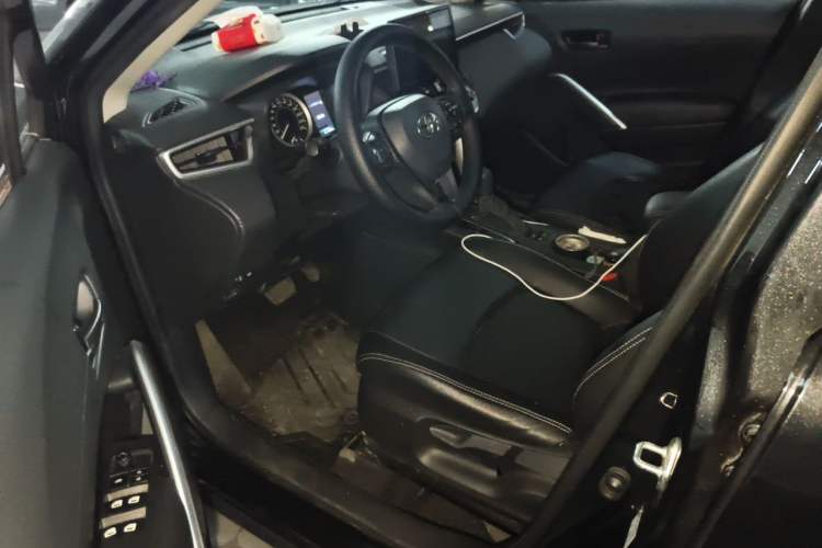 Used Toyota Corolla Cross 2022 2.0L Elite Edition Driver Seat