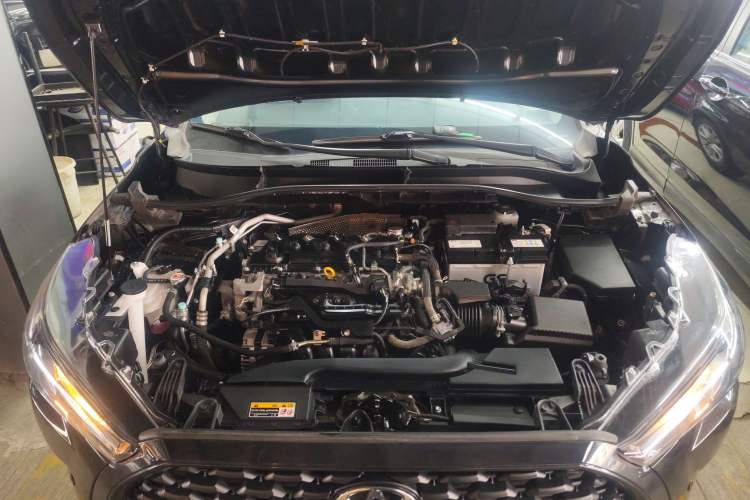 Used Toyota Corolla Cross 2022 2.0L Elite Edition Engine Bay