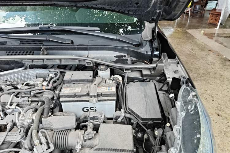Used Toyota Corolla Cross 2022 2.0L Luxury Edition Engine Bay Left