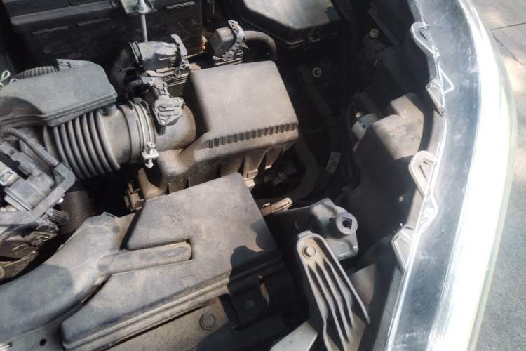 Used Toyota Corolla Cross 2022 2.0L Luxury Edition Engine Bay Left
