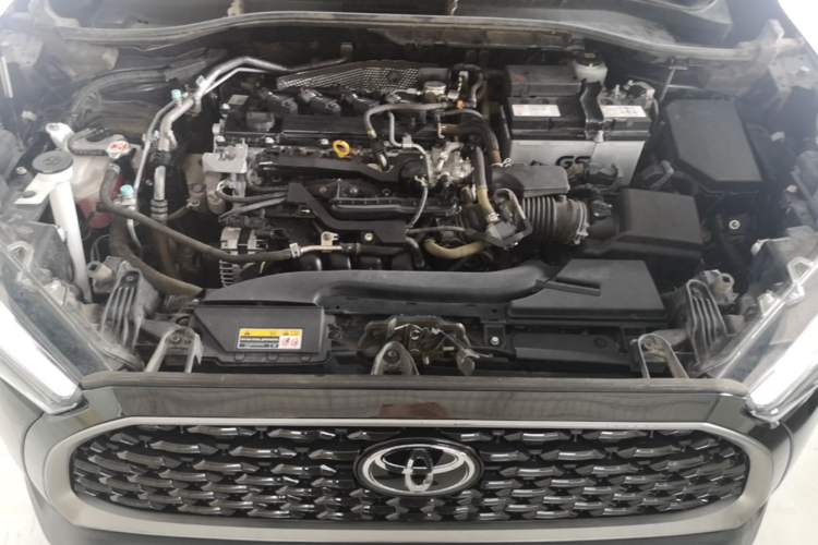 Used Toyota Corolla Cross 2022 2.0L Luxury Edition Engine Bay