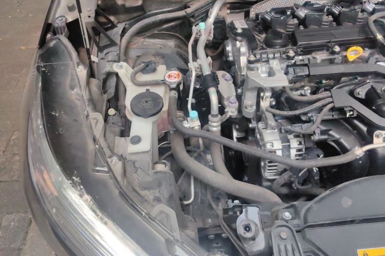 Used Toyota Corolla Cross 2022 2.0L Luxury Edition Engine Bay Right