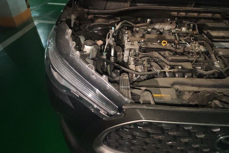 Used Toyota Corolla Cross 2022 2.0L Luxury Edition Engine Bay Right