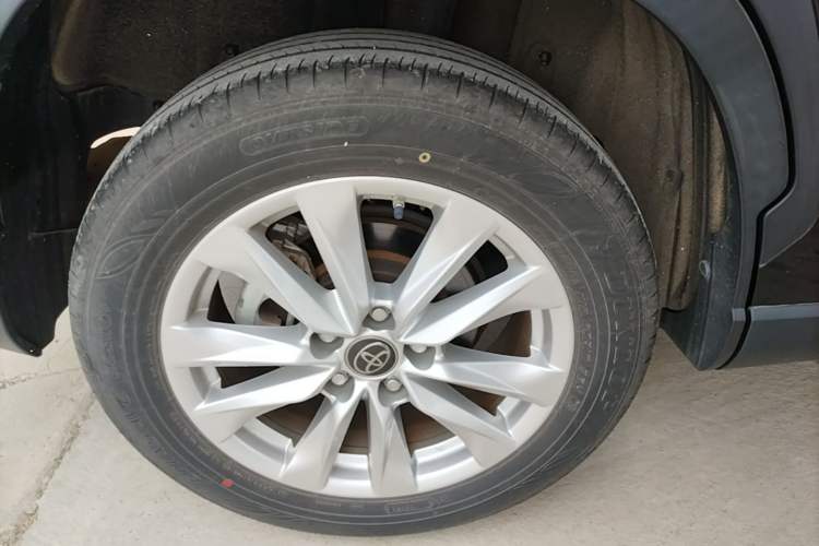 Used Toyota Corolla Cross 2022 2.0L Deluxe Edition Exterior 5
