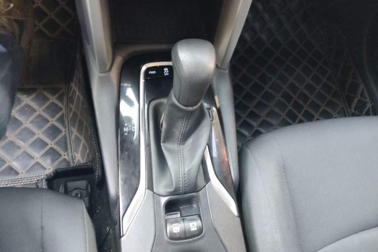 Used Toyota Corolla Cross 2022 2.0L Pioneer Edition Gear Lever
