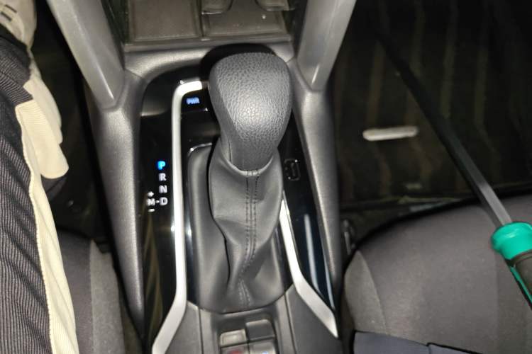 Used Toyota Corolla Cross 2022 2.0L Pioneer Edition Gear Lever