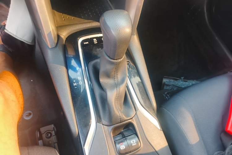 Used Toyota Corolla Cross 2022 2.0L Elite Edition Gear Lever