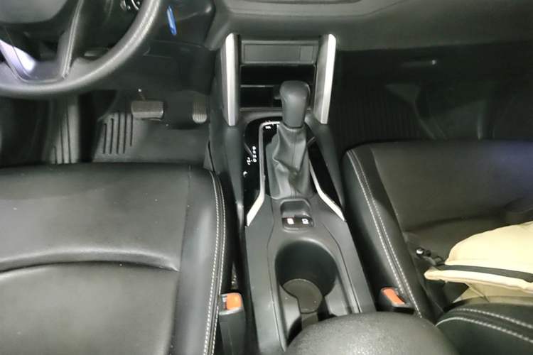 Used Toyota Corolla Cross 2022 2.0L Pioneer Edition Gear Lever