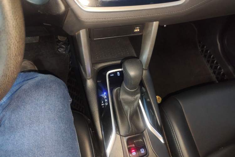 Used Toyota Corolla Cross 2022 2.0L Elite Edition Gear Lever
