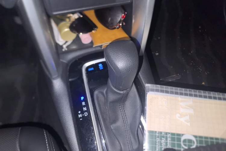 Used Toyota Corolla Cross 2022 2.0L Pioneer Edition Gear Lever