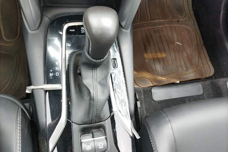 Used Toyota Corolla Cross 2022 2.0L Deluxe Edition Gear Lever