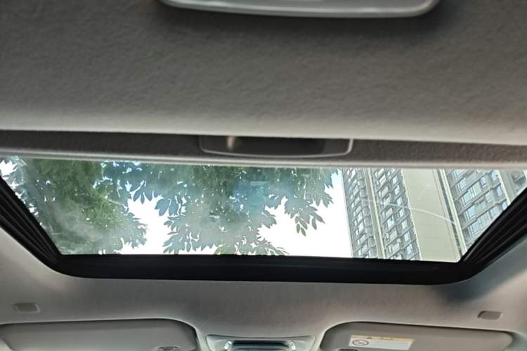 Used Toyota Corolla Cross 2022 2.0L Luxury Edition Headliner