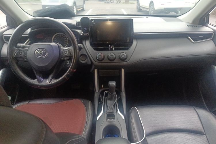 Used Toyota Corolla Cross 2022 2.0L Pioneer Edition Interior 2