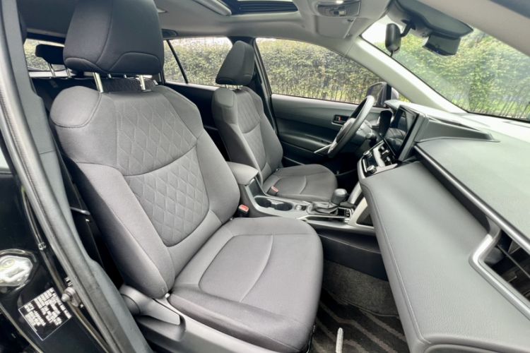 Used Toyota Corolla Cross 2022 2.0L Elite Edition Interior 2