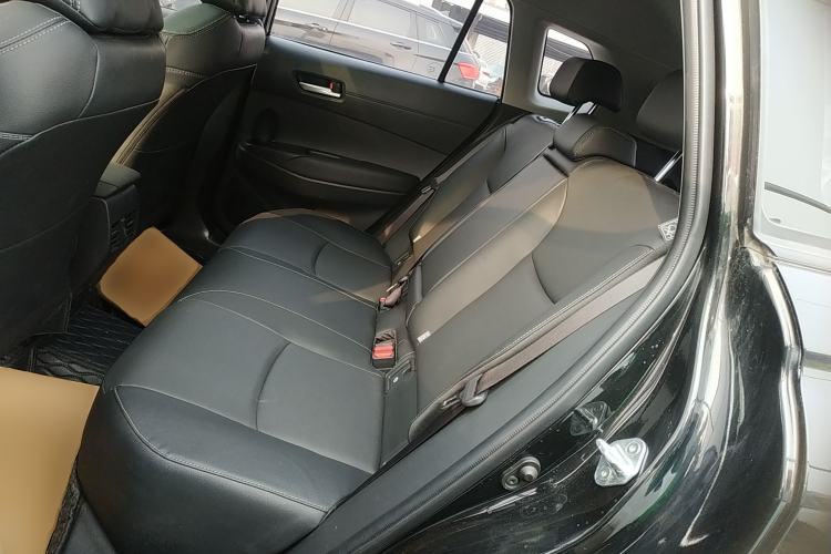 Used Toyota Corolla Cross 2022 2.0L Deluxe Edition Interior 4