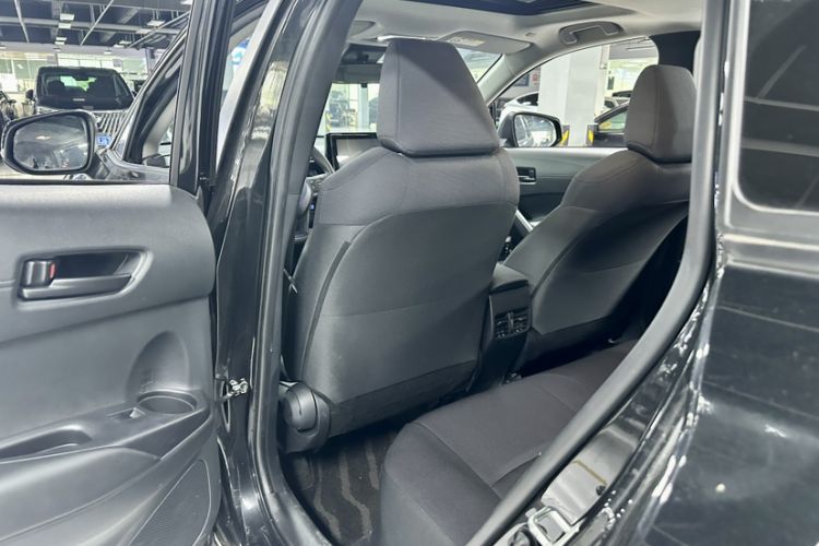 Used Toyota Corolla Cross 2022 2.0L Elite Edition Interior 5