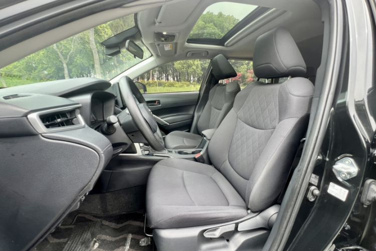 Used Toyota Corolla Cross 2022 2.0L Elite Edition Interior 5