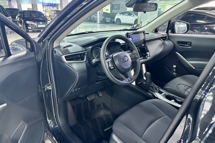 Used Toyota Corolla Cross 2022 2.0L Elite Edition Interior 6