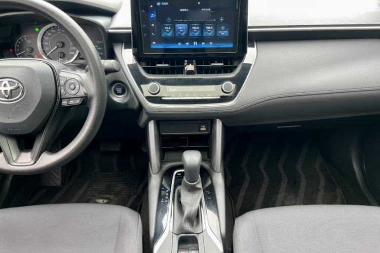 Used Toyota Corolla Cross 2022 2.0L Elite Edition Interior 6