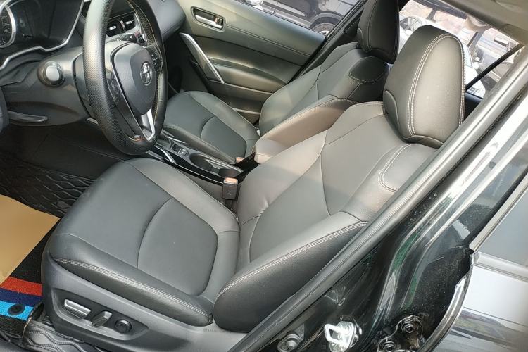 Used Toyota Corolla Cross 2022 2.0L Deluxe Edition Left Front Seat