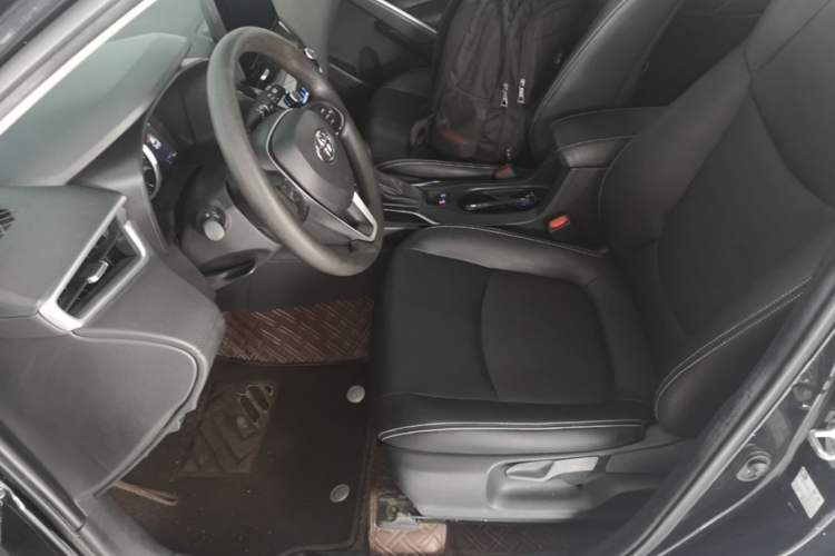 Used Toyota Corolla Cross 2022 2.0L Luxury Edition Left Front Seat
