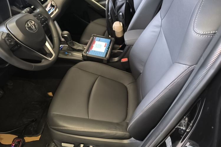 Used Toyota Corolla Cross 2022 2.0L Deluxe Edition Left Front Seat