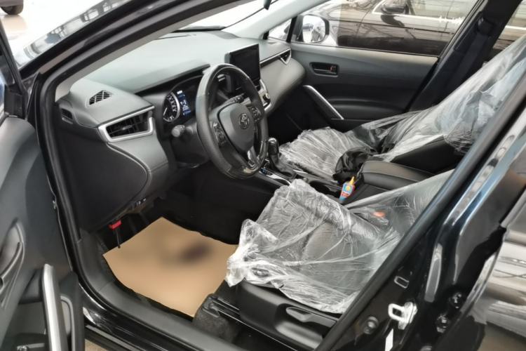 Used Toyota Corolla Cross 2022 2.0L Elite Edition Left Front Seat