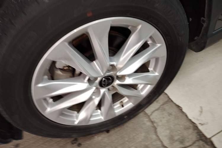 Used Toyota Corolla Cross 2022 2.0L Elite Edition Left Front Wheel Hub