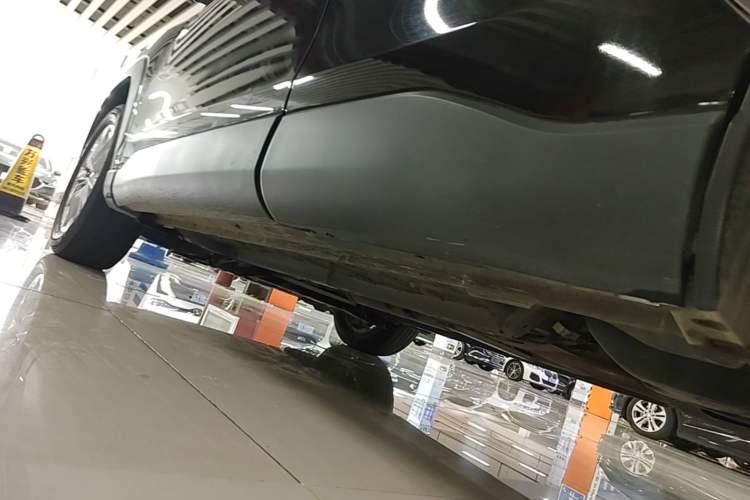 Used Toyota Corolla Cross 2022 2.0L Pioneer Edition Left Side Sill