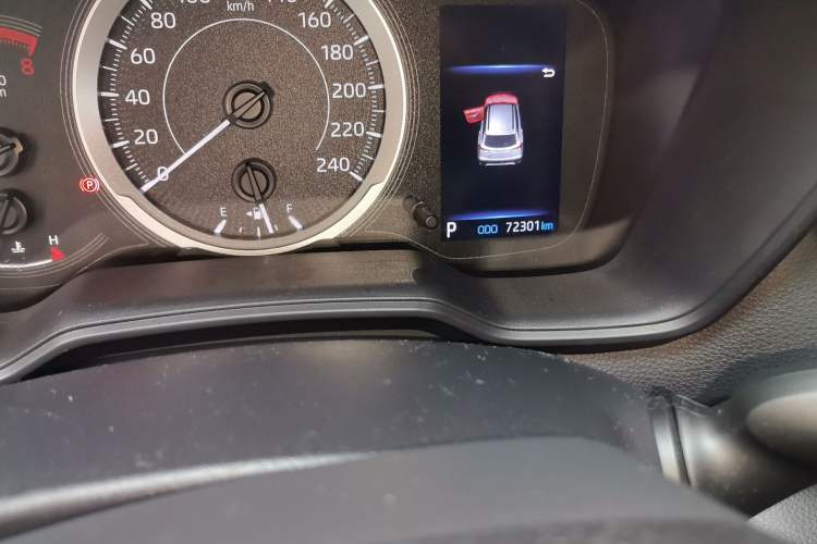 Used Toyota Corolla Cross 2022 2.0L Elite Edition Odometer Close Up