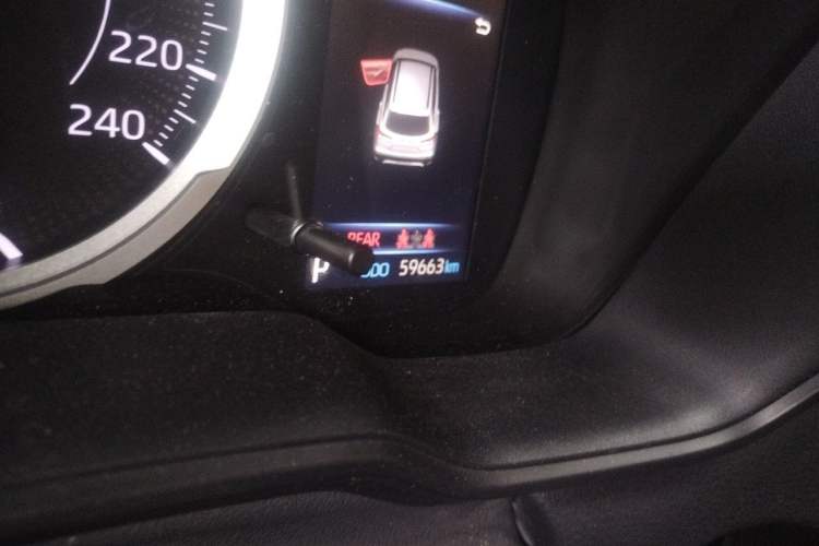 Used Toyota Corolla Cross 2022 2.0L Luxury Edition Odometer Close Up