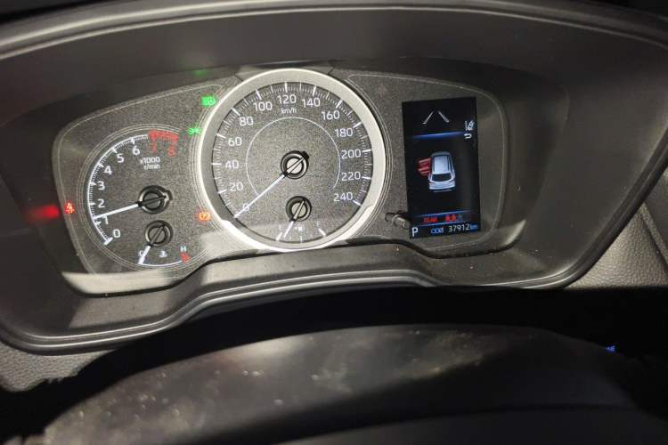 Used Toyota Corolla Cross 2022 2.0L Elite Edition Odometer Close Up