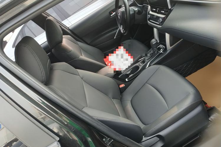 Used Toyota Corolla Cross 2022 2.0L Deluxe Edition Right Front Seat