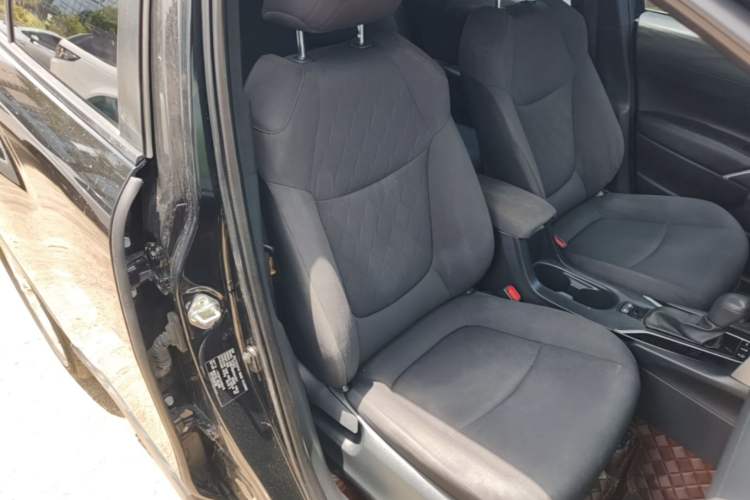 Used Toyota Corolla Cross 2022 2.0L Pioneer Edition Right Front Seat