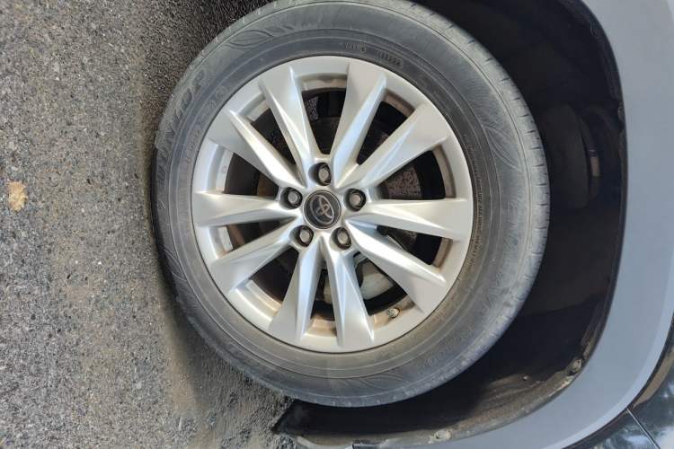 Used Toyota Corolla Cross 2022 2.0L Elite Edition Right Front Wheel Hub