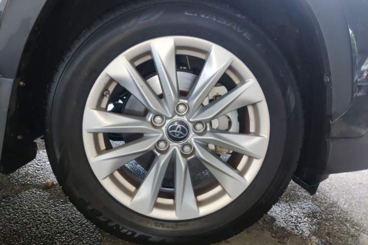 Used Toyota Corolla Cross 2022 2.0L Elite Edition Right Front Wheel Hub
