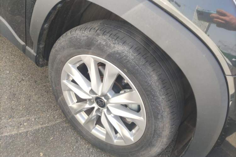 Used Toyota Corolla Cross 2022 2.0L Elite Edition Right Front Wheel Hub