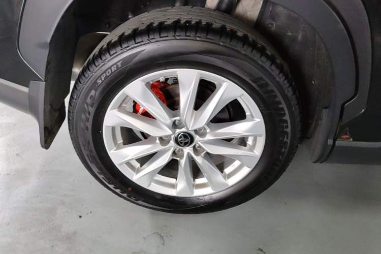 Used Toyota Corolla Cross 2022 2.0L Elite Edition Right Rear Wheel Hub