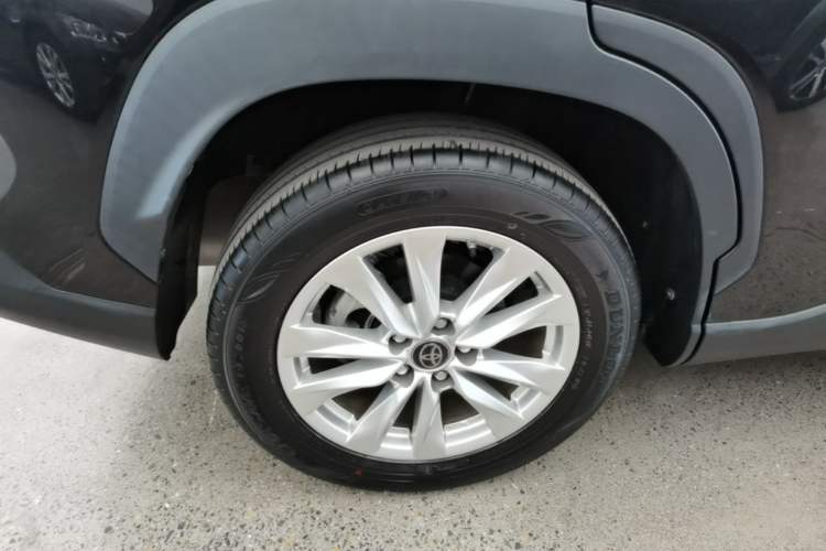 Used Toyota Corolla Cross 2022 2.0L Elite Edition Right Rear Wheel Hub