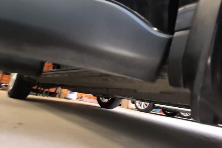 Used Toyota Corolla Cross 2022 2.0L Deluxe Edition Right Side Sill