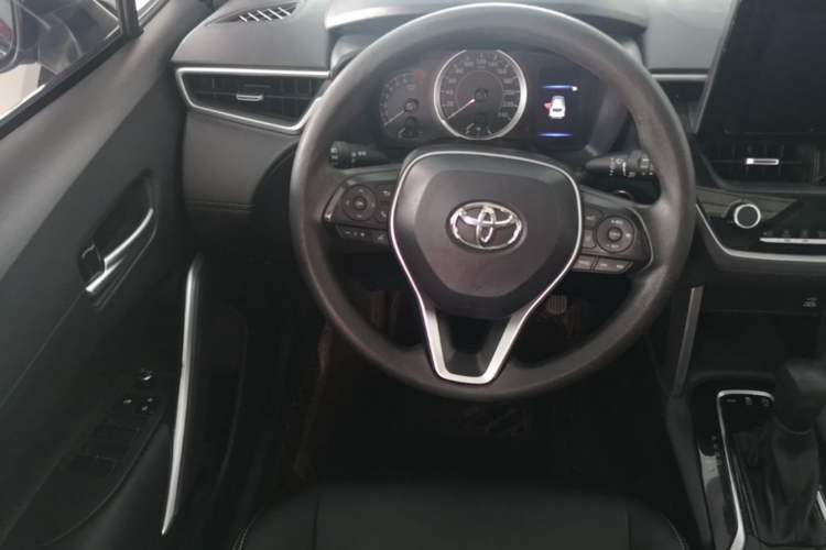 Used Toyota Corolla Cross 2022 2.0L Luxury Edition Steering Wheel