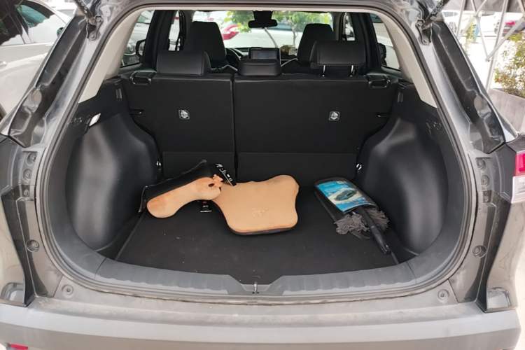Used Toyota Corolla Cross 2022 2.0L Deluxe Edition Trunk
