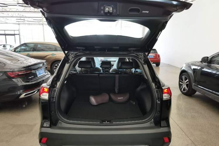 Used Toyota Corolla Cross 2022 2.0L Elite Edition Trunk