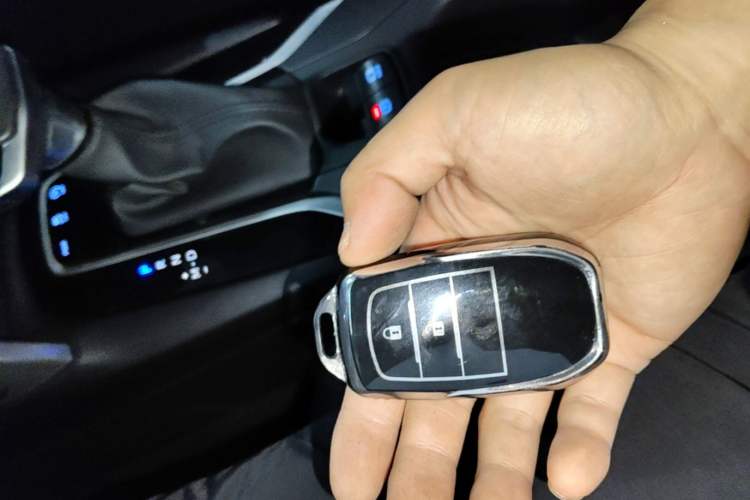 Used Toyota Corolla Cross 2022 2.0L Elite Edition Vehicle Key