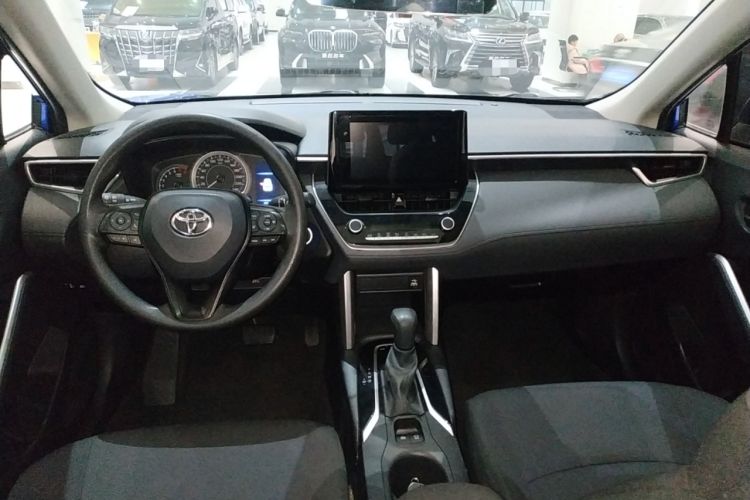 Used Toyota Corolla Cross 2022 2.0L Elite Edition Center Console